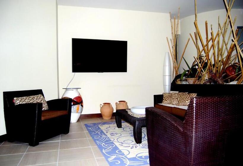 בית מלון כפרי Residence Sciaron