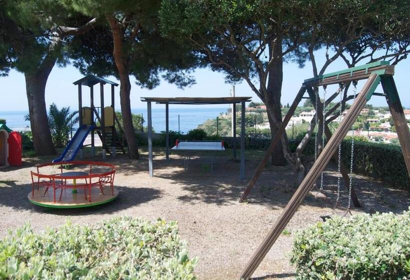 בית מלון כפרי Residence Sciaron