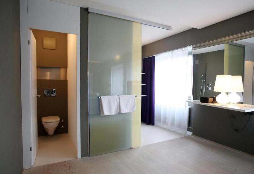 ホテル Restaurant Rössli