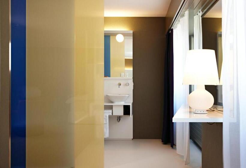 ホテル Restaurant Rössli