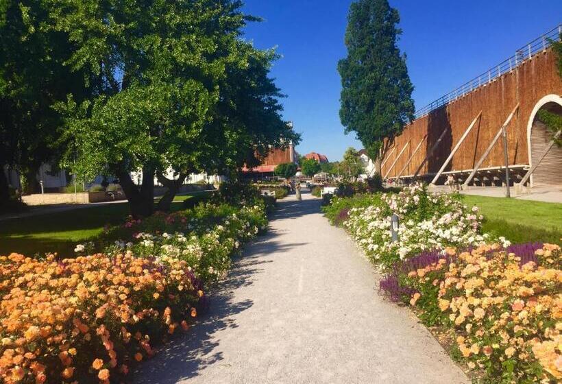 בית מלון כפרי Royal