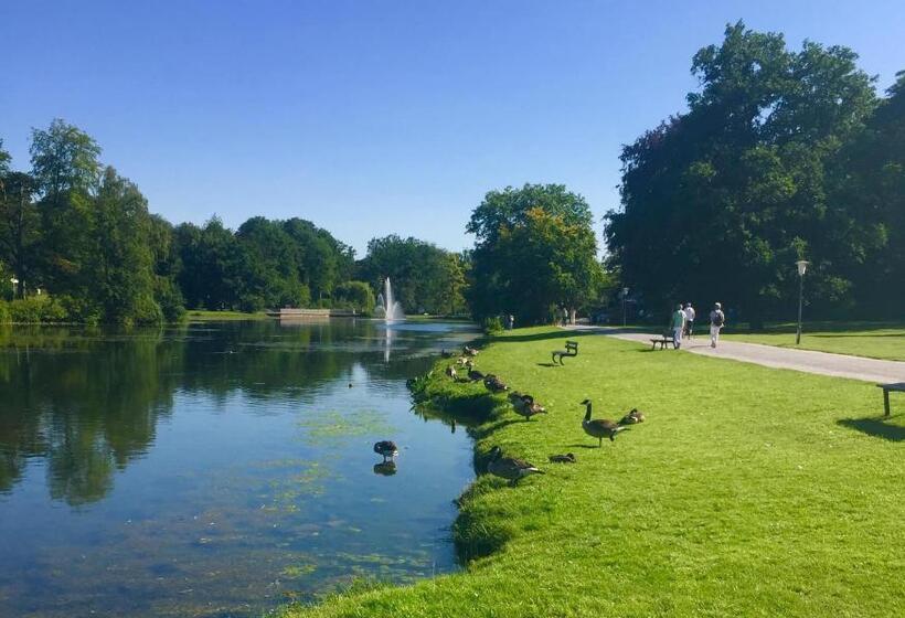 בית מלון כפרי Royal