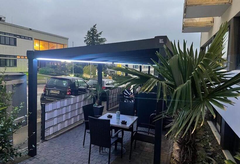 בית מלון כפרי Royal