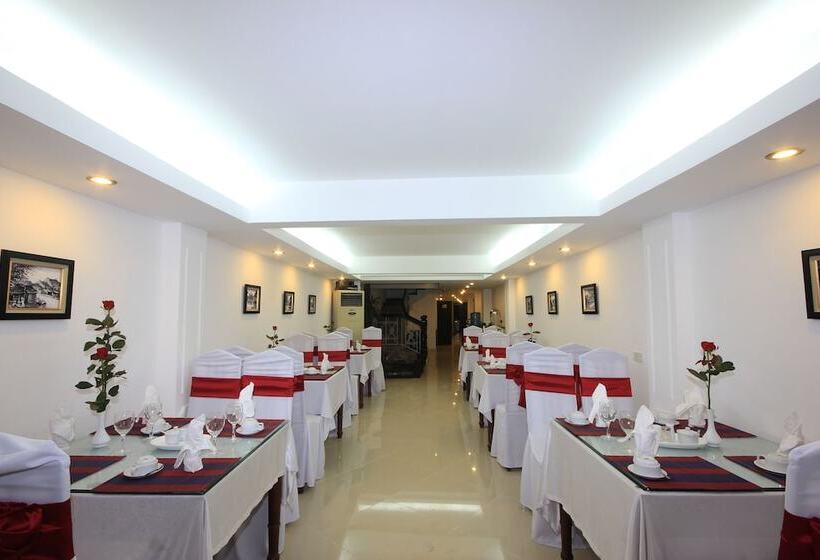 هتل روستایی Hanoi Crystal