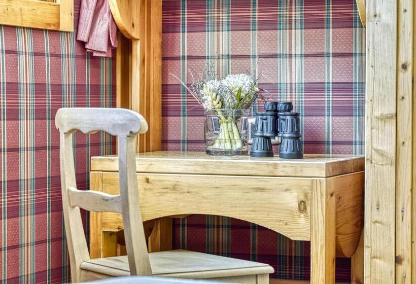 ホテル Sant Orso Mountain Lodge & Spa