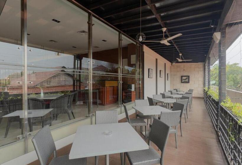 The Capital Hotel Surabaya