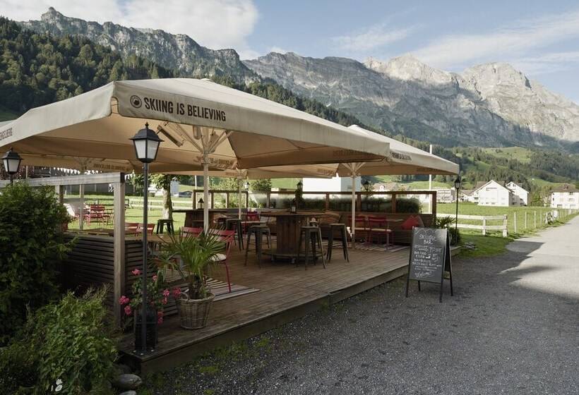 Отель Ski Lodge Engelberg