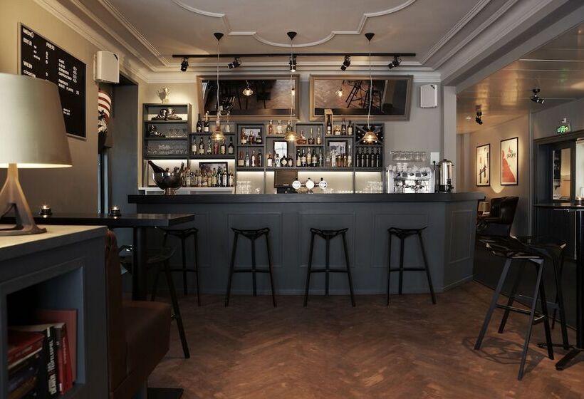 Отель Ski Lodge Engelberg