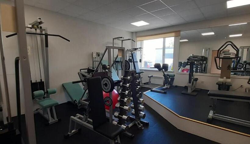 Sky High Hotel Airport 200 Meters From The Terminal