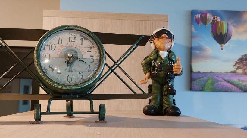 Sky High Hotel Airport 200 Meters From The Terminal