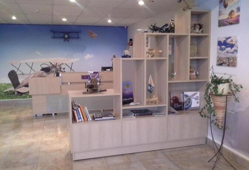 Sky High Hotel Airport 200 Meters From The Terminal