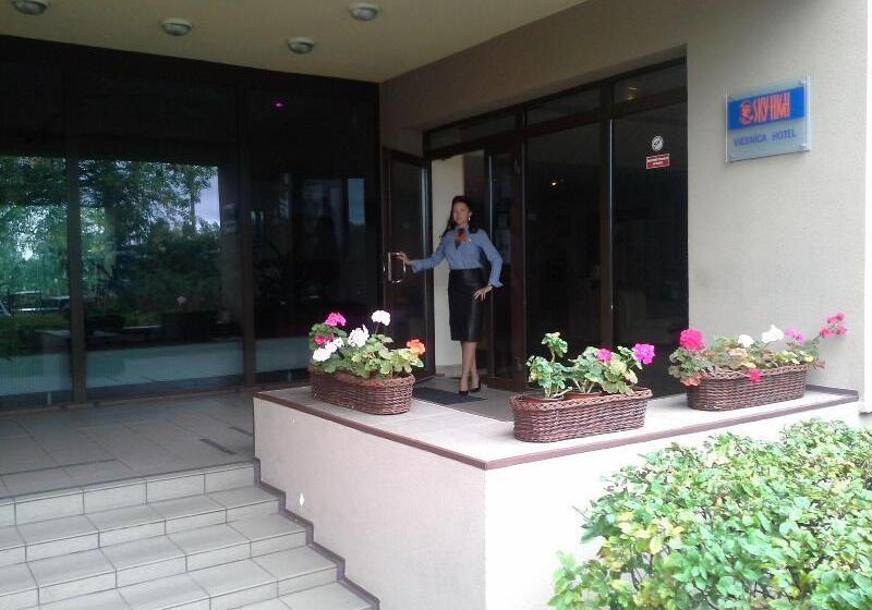 Sky High Hotel Airport 200 Meters From The Terminal