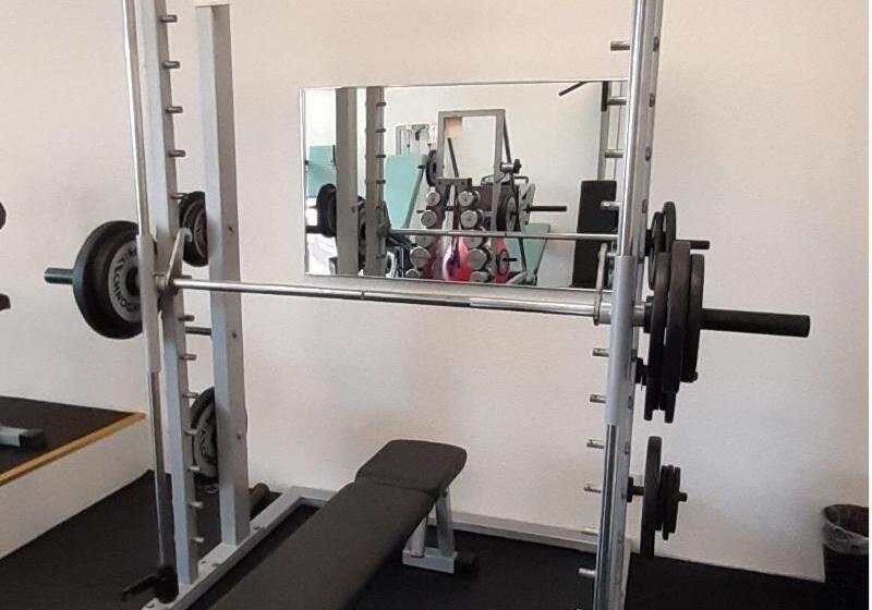 Sky High Hotel Airport 200 Meters From The Terminal