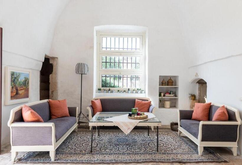 Отель Masseria Borgo San Marco