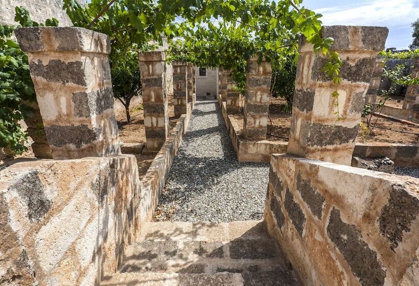 Отель Masseria Borgo San Marco