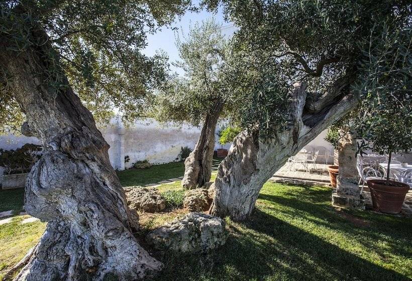 Отель Masseria Borgo San Marco