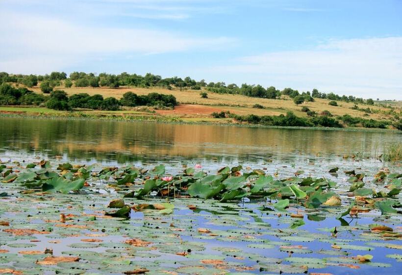 هتل The Cliff Resort & Residences