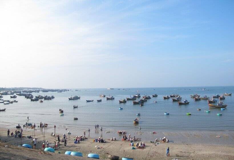 هتل The Cliff Resort & Residences