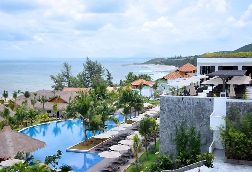 هتل The Cliff Resort & Residences