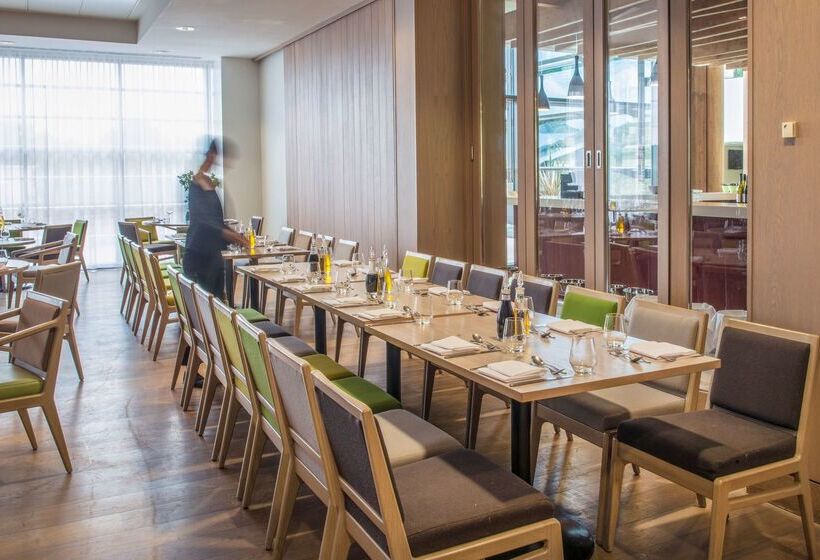 The Orchard Hotel & Restaurant