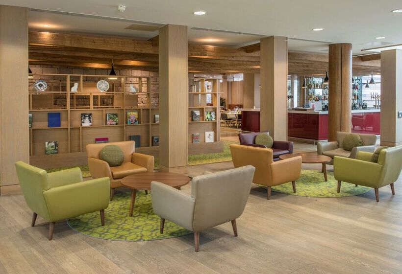 The Orchard Hotel & Restaurant