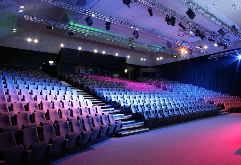 The Orchard Hotel & Restaurant