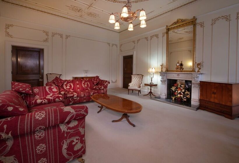 The Orchard Hotel & Restaurant