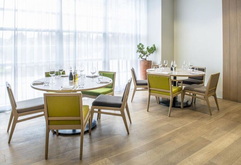 The Orchard Hotel & Restaurant