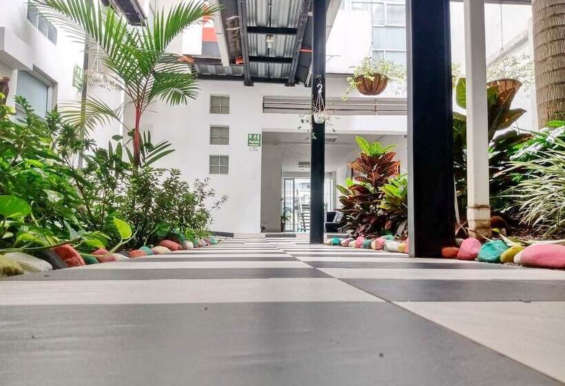 هتل Torre Del Viento Cali