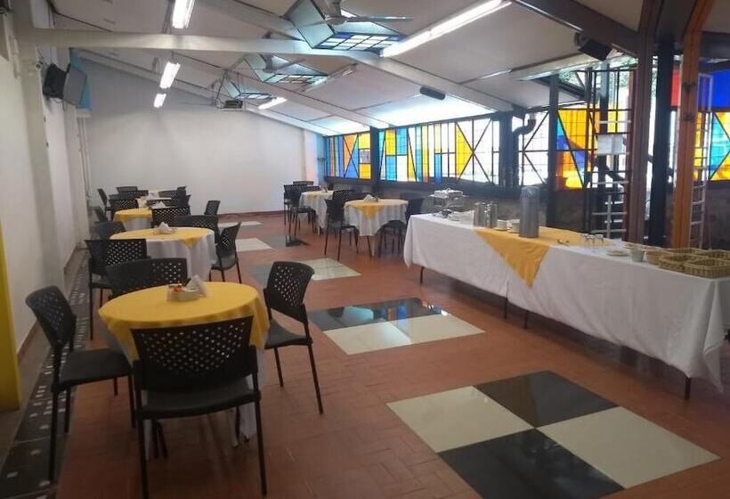 هتل Torre Del Viento Cali