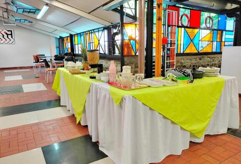 هتل Torre Del Viento Cali