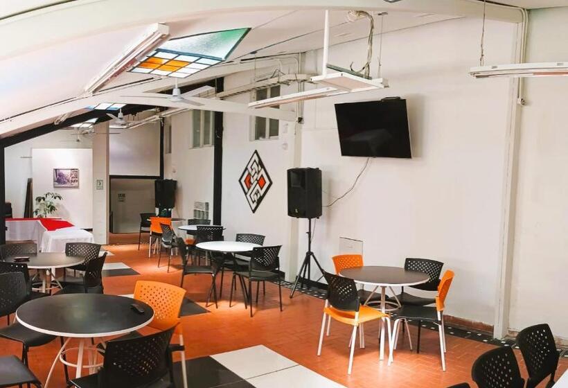 هتل Torre Del Viento Cali