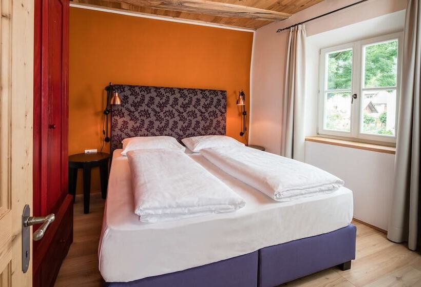 בית מלון כפרי Traube