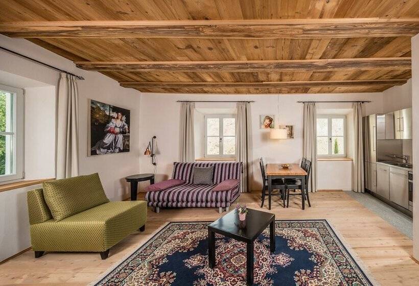 בית מלון כפרי Traube