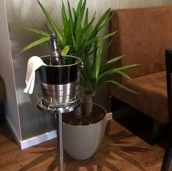 فندق Restaurant Veldscholten