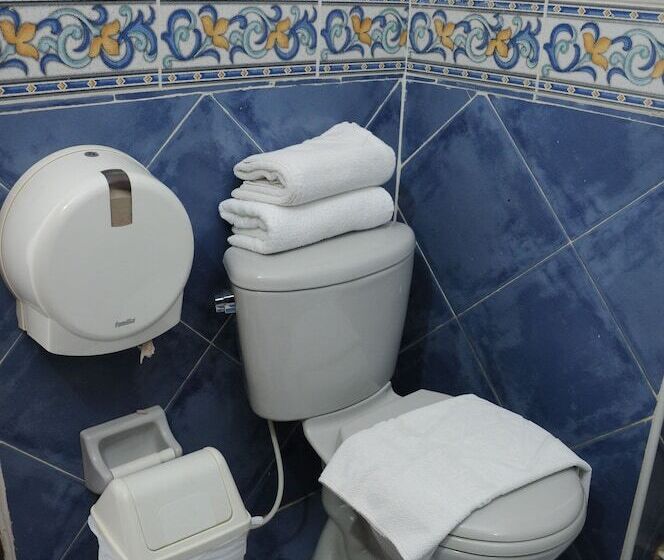 فندق Veleros Cartagena