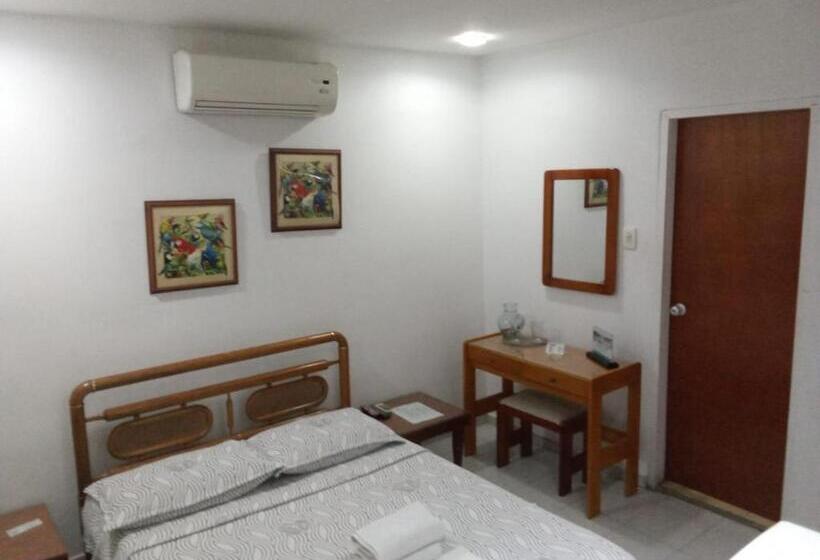 فندق Veleros Cartagena