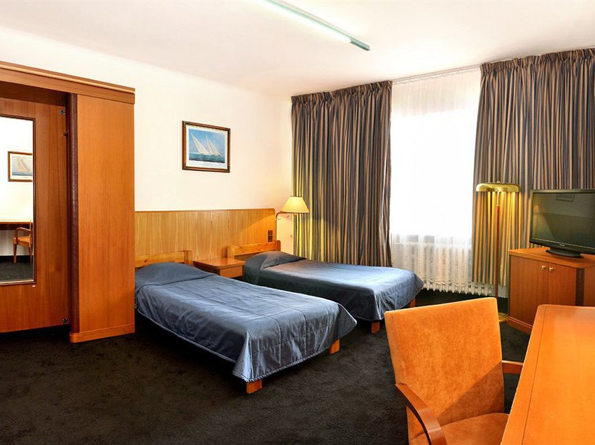 هتل Waksman Sport