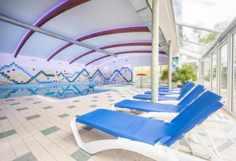 Отель Wellness Medical Spa Unitral