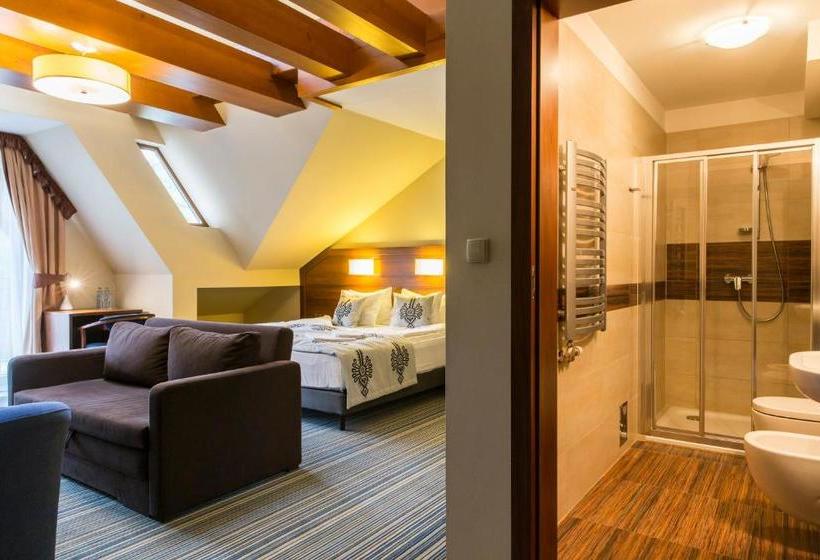 هتل Willa Pod Skocznią