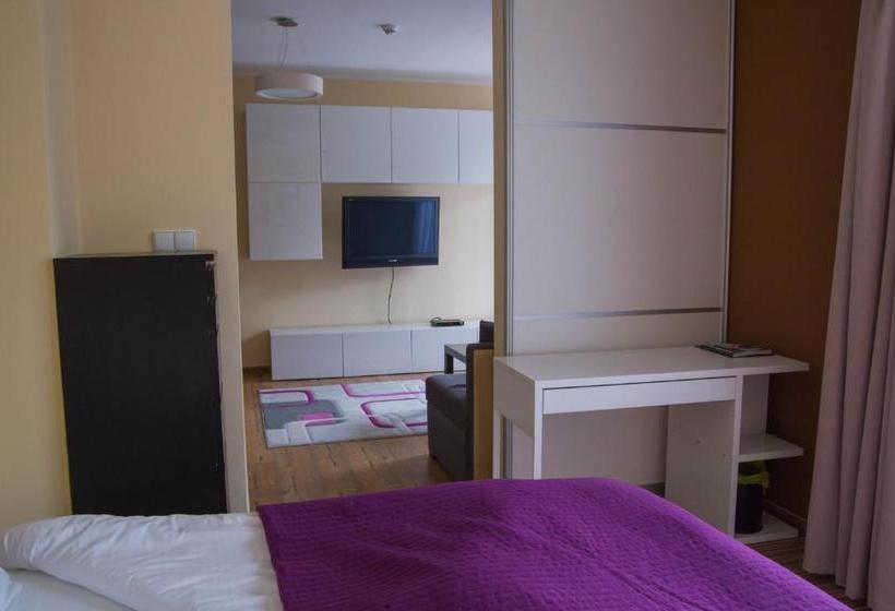 هتل Willa Pod Skocznią