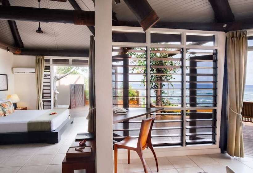 هتل Yasawa Island Resort