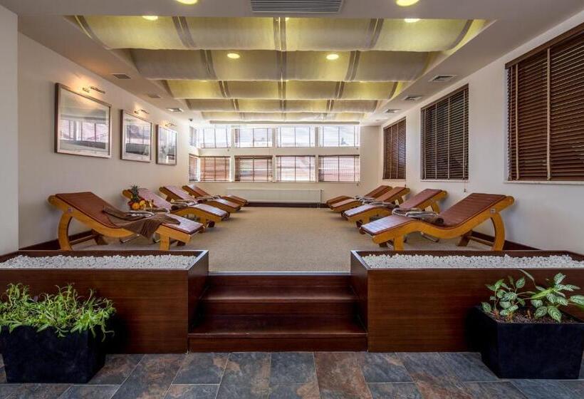 Mirotel Resort And Spa