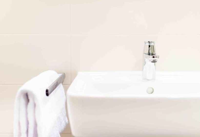 モーテル Serways Hotel Feucht Ost