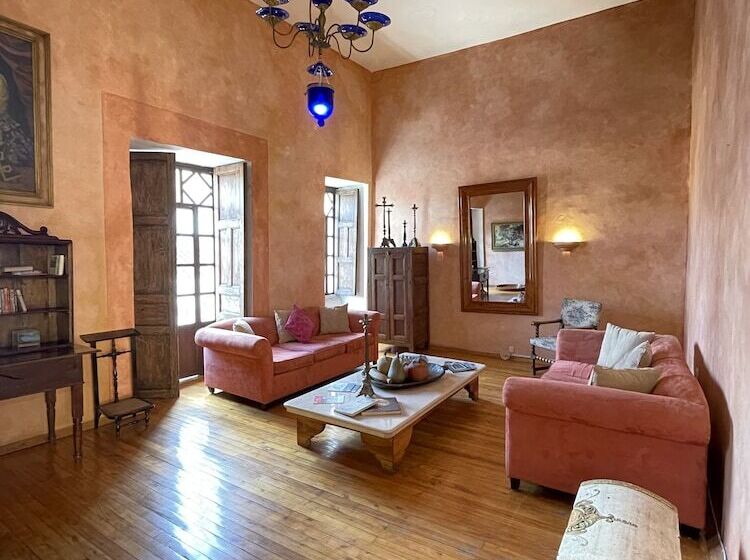 Nass Casa Del Aguila