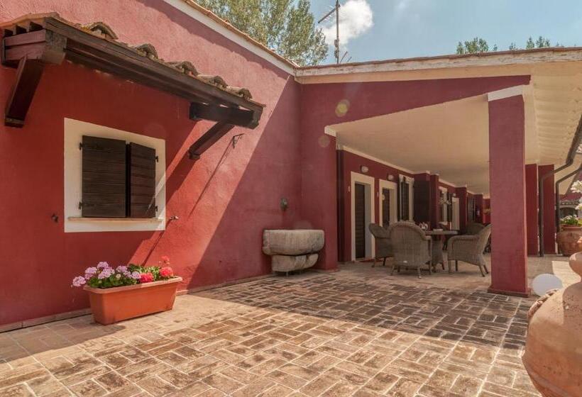 إقامة Agriturismo Oasi Torre Del Colle