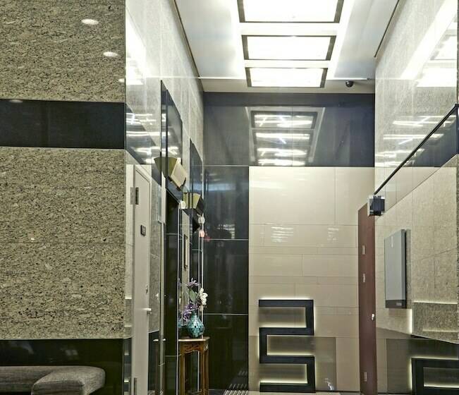 Brown Suites Residence