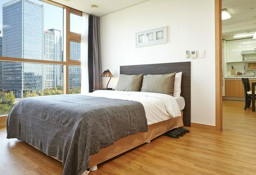 Brown Suites Residence