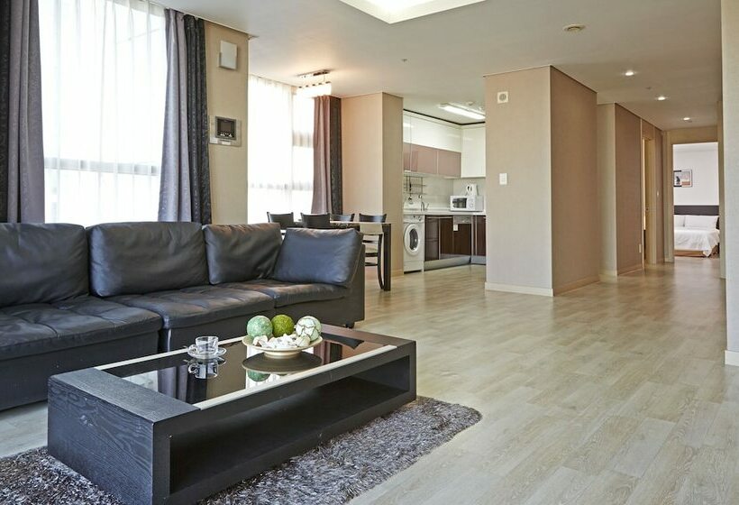 Brown Suites Residence