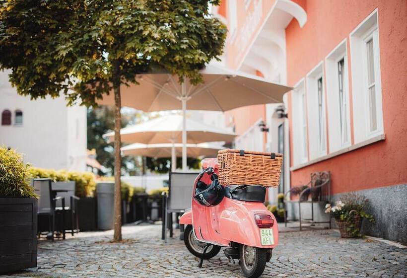 Schieners Hotel & Apfelhof Apartments